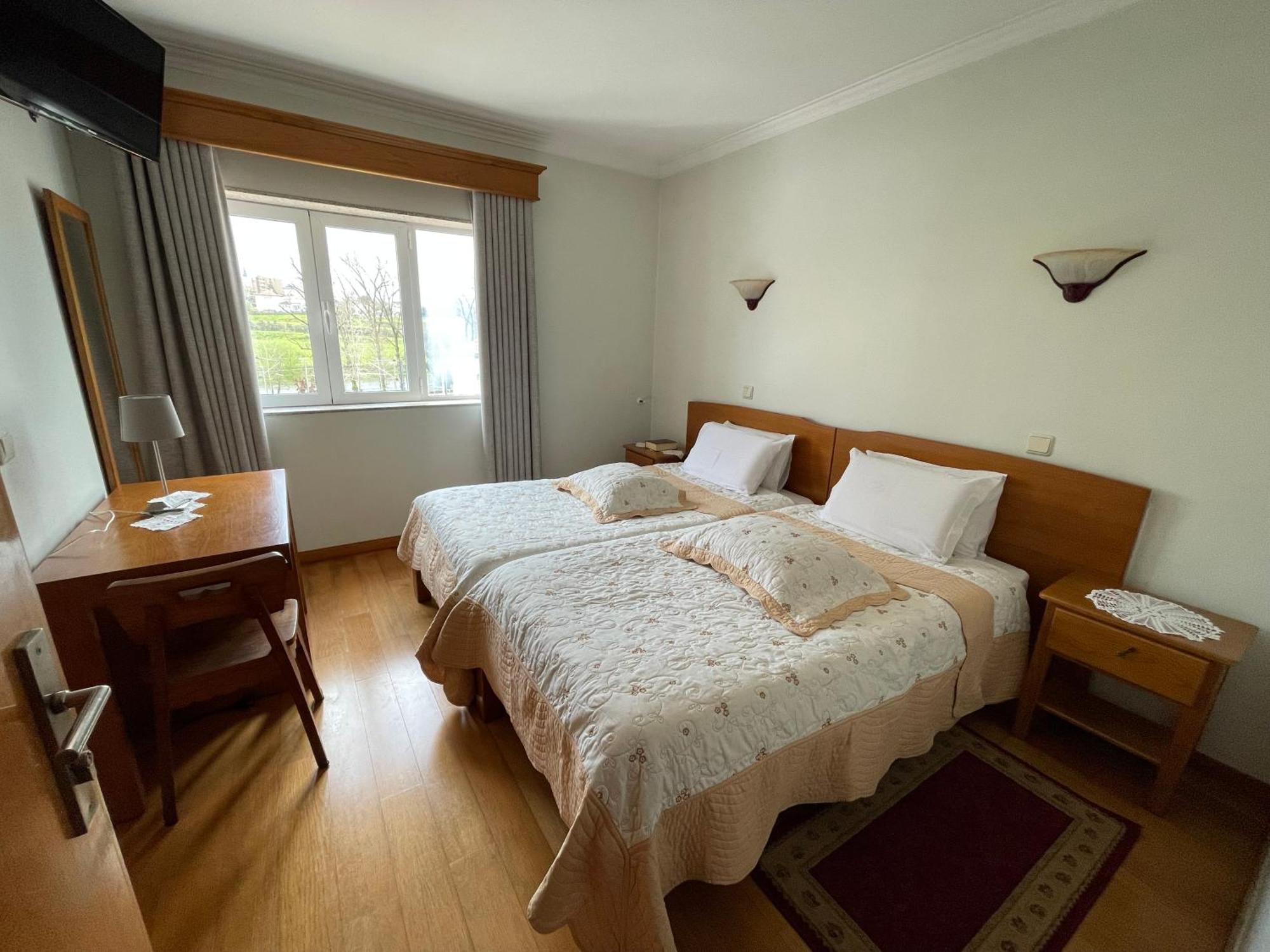 Solar S.Bento Hotel Santo Tirso Buitenkant foto