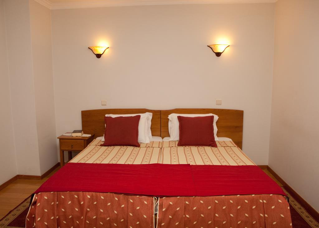 Solar S.Bento Hotel Santo Tirso Buitenkant foto